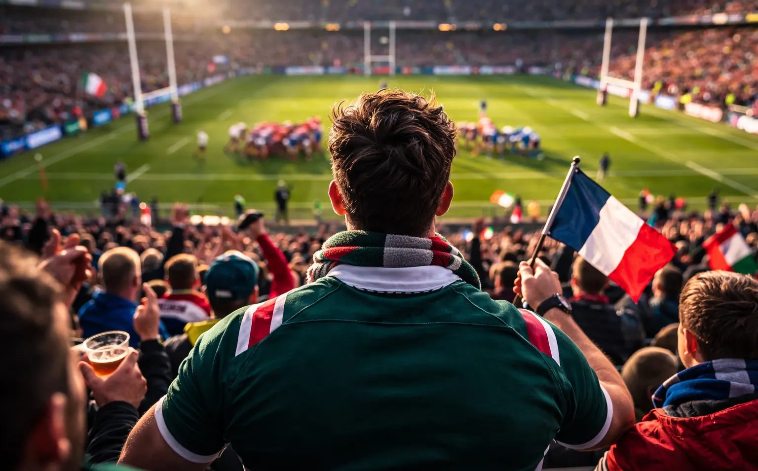 Vue aérienne d'un terrain de rugby pendant un match du Tournoi des 6 Nations avec les équipes en mêlée